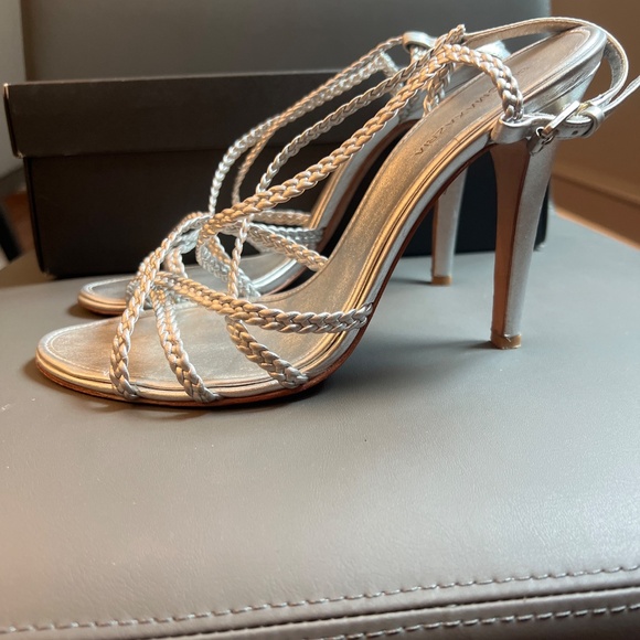 BCBGMAXAZRIA MA-Norwich Silver Heels – Metallic Leather, Size 7.5M - Picture 4 of 6
